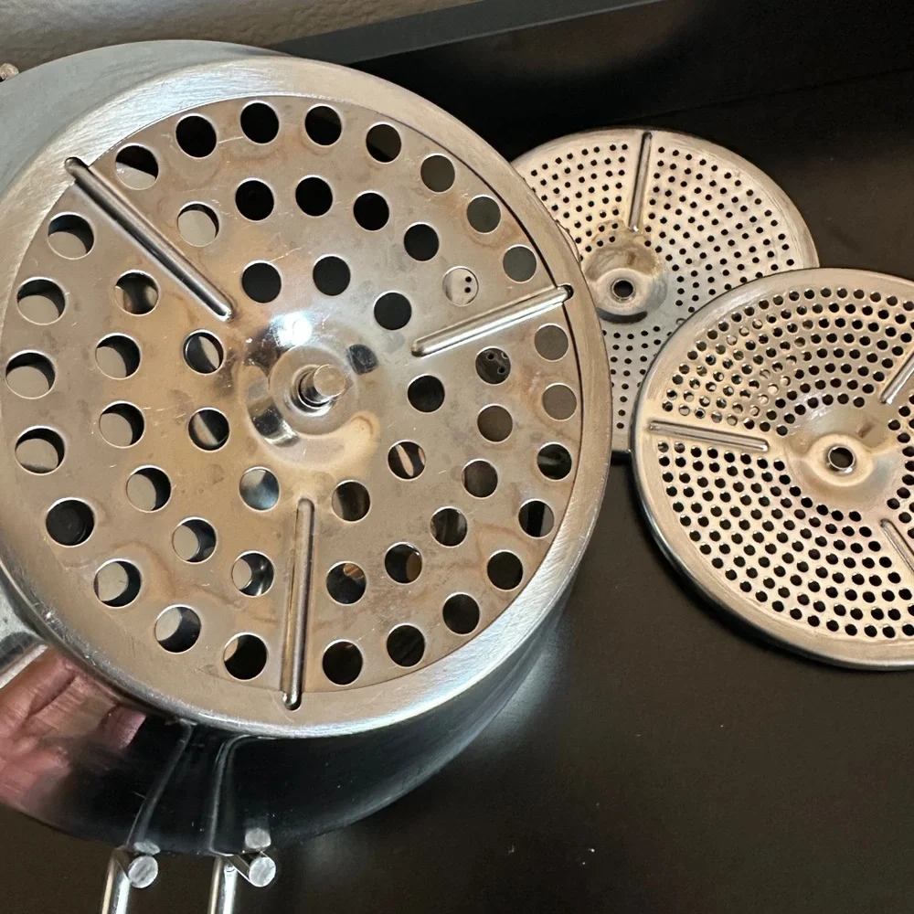 Stainless Steel Food Mill with Three Alternate Sized Discs - Picture 3 of 5